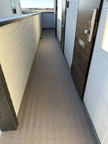 クレオパトラ西生田のバルコニー