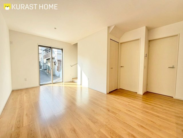 京都市西京区大枝沓掛町　新築戸建の居間・リビング