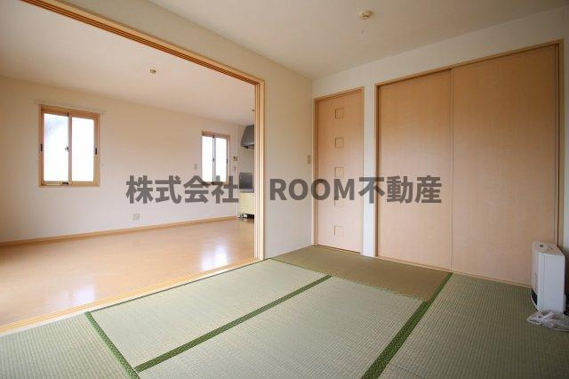 リヴェールⅣ・Ⅴの寝室|開放的な寝室です