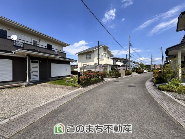 宇都宮市中岡本町一戸建ての前面道路含む現地写真|前面道路含む現地写真