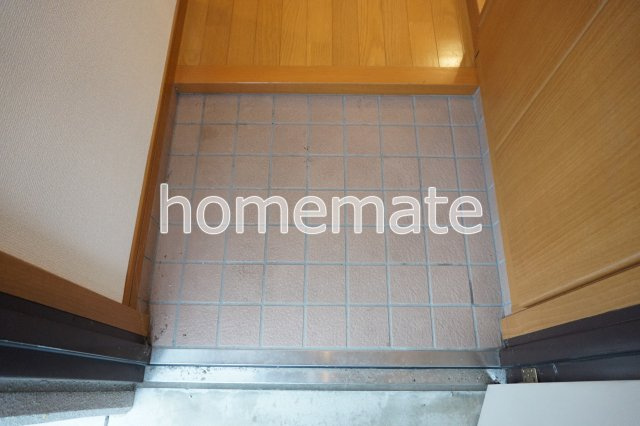熊本市南区近見４丁目の賃貸マンションの玄関