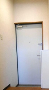 【玄関】 | 三幸ビル