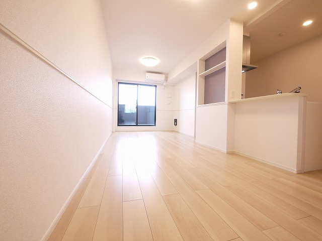 クラッシー　ハウスの居間・リビング|こちらの居間で趣味の時間をお楽しみください