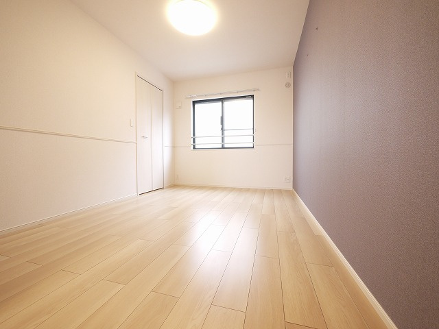 クラッシー　ハウスの寝室|落ち着いた色調の寝室です