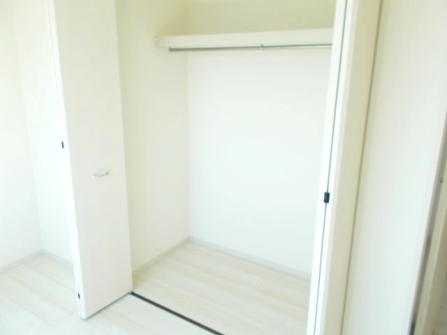 リーブルガーデンS第1堀越　1号棟の収納|２階洋室2収納です