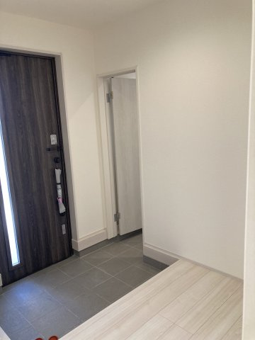 リーブルガーデンS第1堀越　1号棟の玄関|ゆったりした玄関です