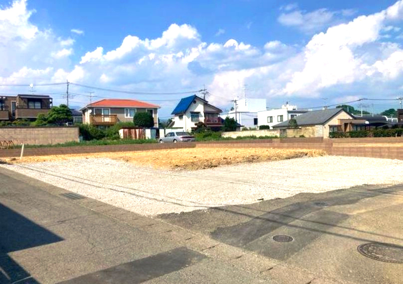 リーブルガーデンS第1堀越　1号棟の前面道路含む現地写真|現地写真です