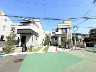 【外観】 | 【仲介手数料４００万円が無料！！】■屋上（スカイバルコニー）■リビング吹抜け■内覧可 | 【仲介手数料４００万円が無料！！】
■１号棟、３号棟は屋上（スカイバルコニー）付き
■２号棟はリビング吹抜け天井
■耐震性能などが最高等級
■内覧可能