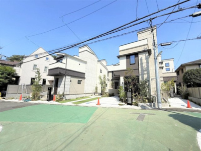 【外観】 | 【仲介手数料４００万円が無料！！】■屋上（スカイバルコニー）■リビング吹抜け■内覧可 | 【仲介手数料４００万円が無料！！】
■１号棟、３号棟は屋上（スカイバルコニー）付き
■２号棟はリビング吹抜け天井
■耐震性能などが最高等級
■内覧可能