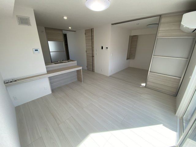 ルグラン亀山の居間・リビング