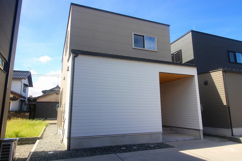 米原7丁目B号地建売住宅の外観|敷地面積約50坪となっております。
