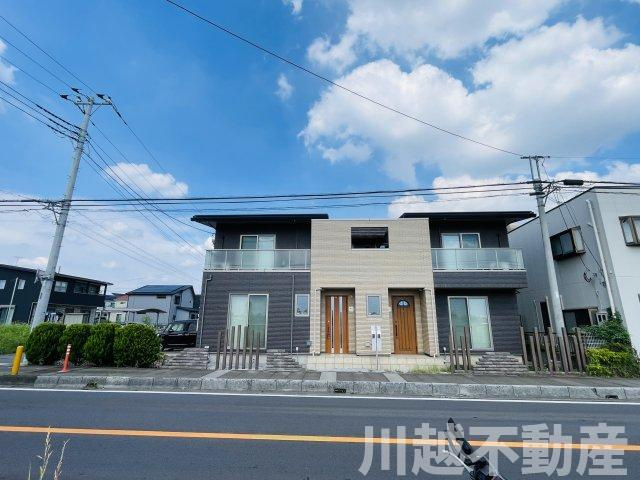 敷地面積240㎡超えに建つスマートでおしゃれな大型二世帯住宅