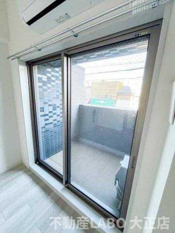 プレサンス大正エミナンスのバルコニー