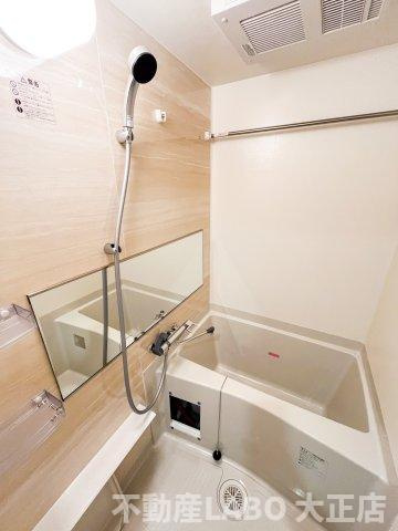 プレサンス大正エミナンスの浴室