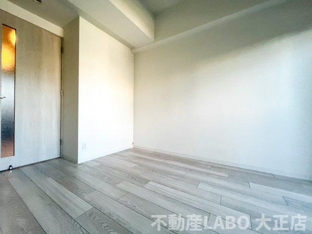 プレサンス大正エミナンスの洋室