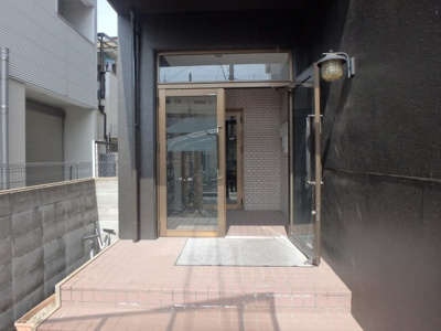 【エントランス】 | ソレイユ西宮 | 清潔なエントランスです