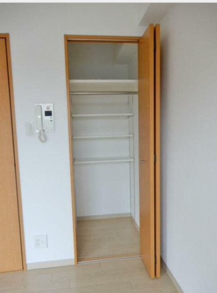 アントレ　最上階　角部屋　駅近　南向きの収納