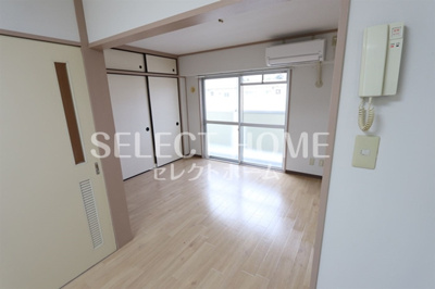 【居間・リビング】 | ビレッジハウス幸田5号棟 | おしゃれなリビングです