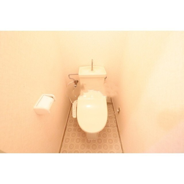 グランドール執行【10.000円キャッシュバック対象物件】のトイレ|トイレもきれいです