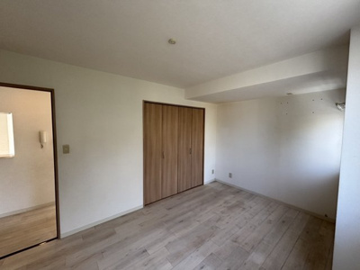 【洋室】 | 岡本野寄ハイツ