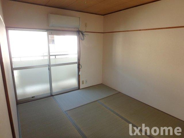 グリーンハイツＢ棟の寝室|使い勝手のいい寝室です