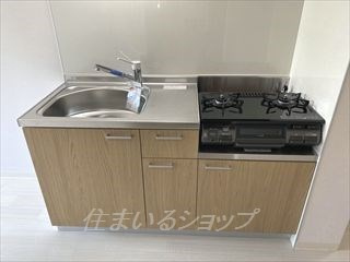 広島市安佐北区口田南１丁目のアパートのキッチン|２口ガスコンロはサービス品