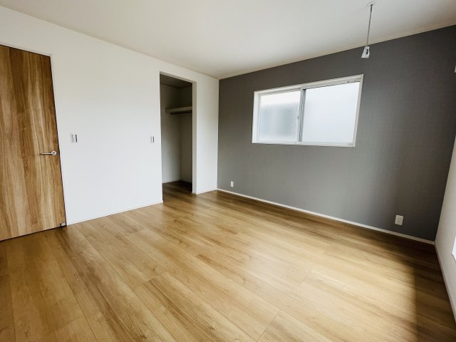 【寝室】 | 深谷市天神町　　新築戸建　　全４区画　4号棟