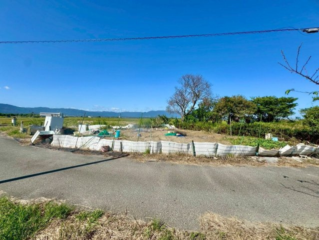 守山市赤野井町　建築条件無し売土地の前面道路含む現地写真