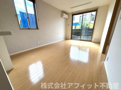 【居間・リビング】 | グランドール川口B棟