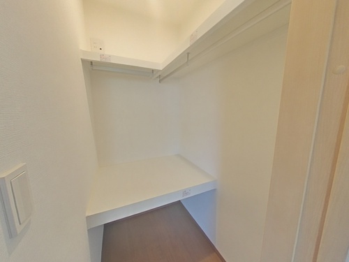 熊本市中央区琴平２丁目のアパートの収納