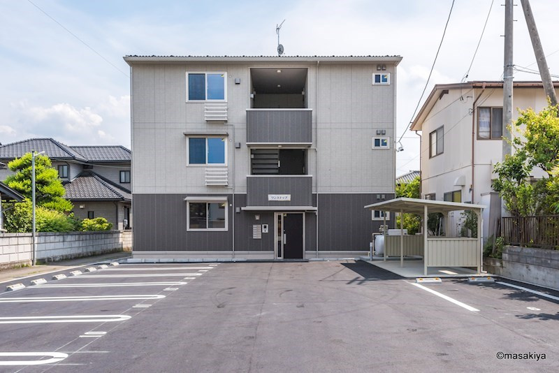 ワンステップの外観