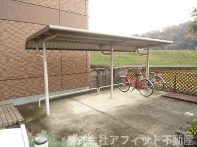 【その他共用部分】 | ハーブハウス | 駐輪場