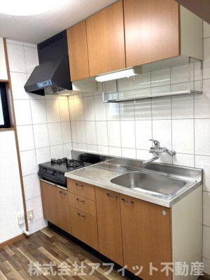 【キッチン】 | ハーブハウス | 吊戸棚付きキッチン