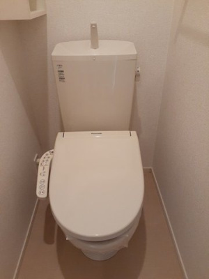 【トイレ】 | シュティル　シエーネ　Ａ | トイレもきれいです