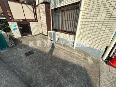 【駐車場】 | 関口マンション | 駐車場があります