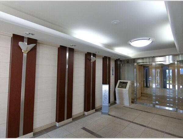 日神デュオステージ田端のロビー