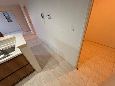 【内装】 | GRAFARE北区六が池町全１棟《仲介手数料無料》 | LINEから簡単お問合せ可能！
友達検索で@nqk7328tです！。