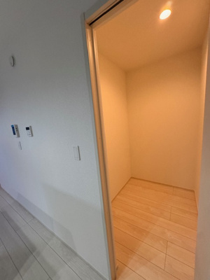 【内装】 | GRAFARE北区六が池町全１棟《仲介手数料無料》 | LINEから簡単お問合せ可能！
友達検索で@nqk7328tです！