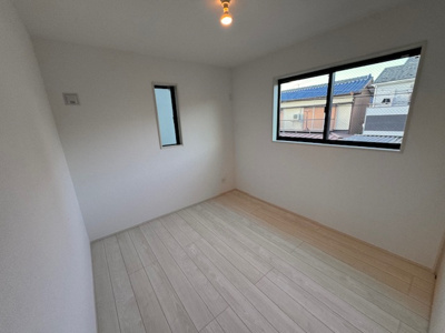 【洋室】 | GRAFARE北区六が池町全１棟《仲介手数料無料》 | 〈内覧予約キャンペーン実施中！〉マックスバリュde住まい相談までご連絡下さい。