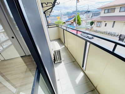 【バルコニー】 | ハイカムール鴨川