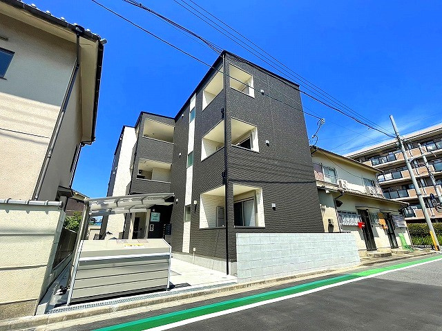 ジーメゾン奈良大森カルムの外観|キレイな外観です。