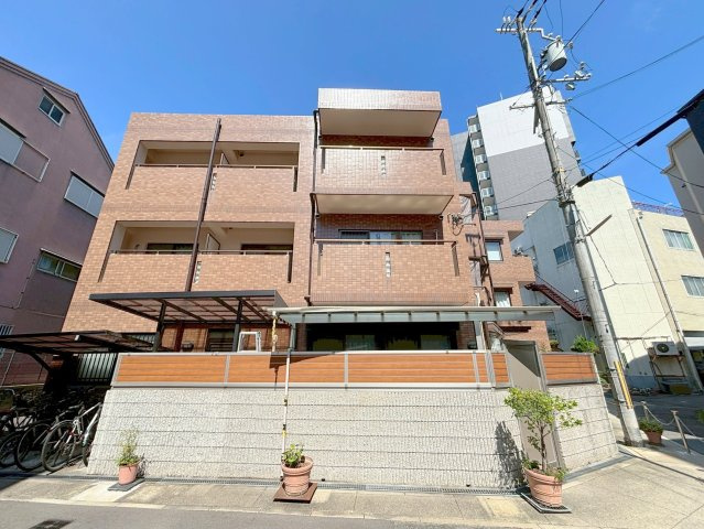 アドミラブルの外観