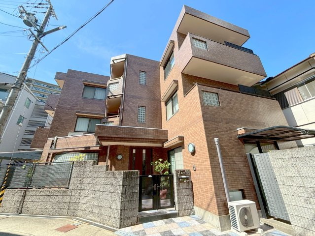 アドミラブルの外観