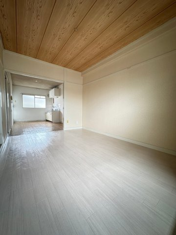 カノープス千里の内装