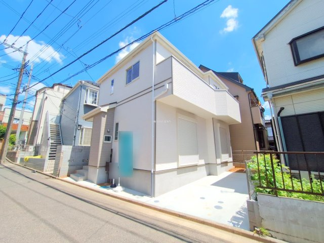 ふじみ野市鶴ケ舞１丁目の新築一戸建の前面道路含む現地写真