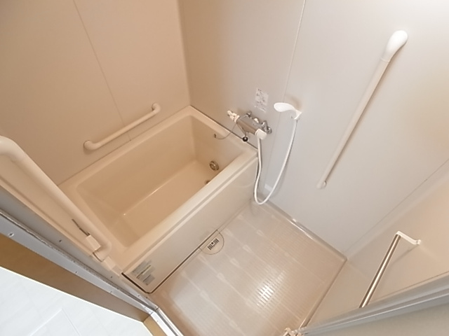 神戸市兵庫区駅前通３丁目の賃貸マンションの浴室