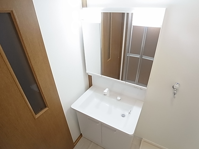 神戸市兵庫区駅前通３丁目の賃貸マンションの洗面所