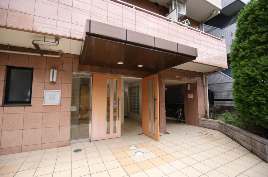 シンシア後楽園のエントランス