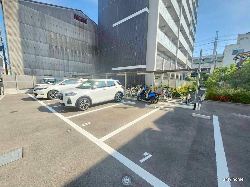 MJC大阪ファインゲート　仲介手数料無料の駐車場