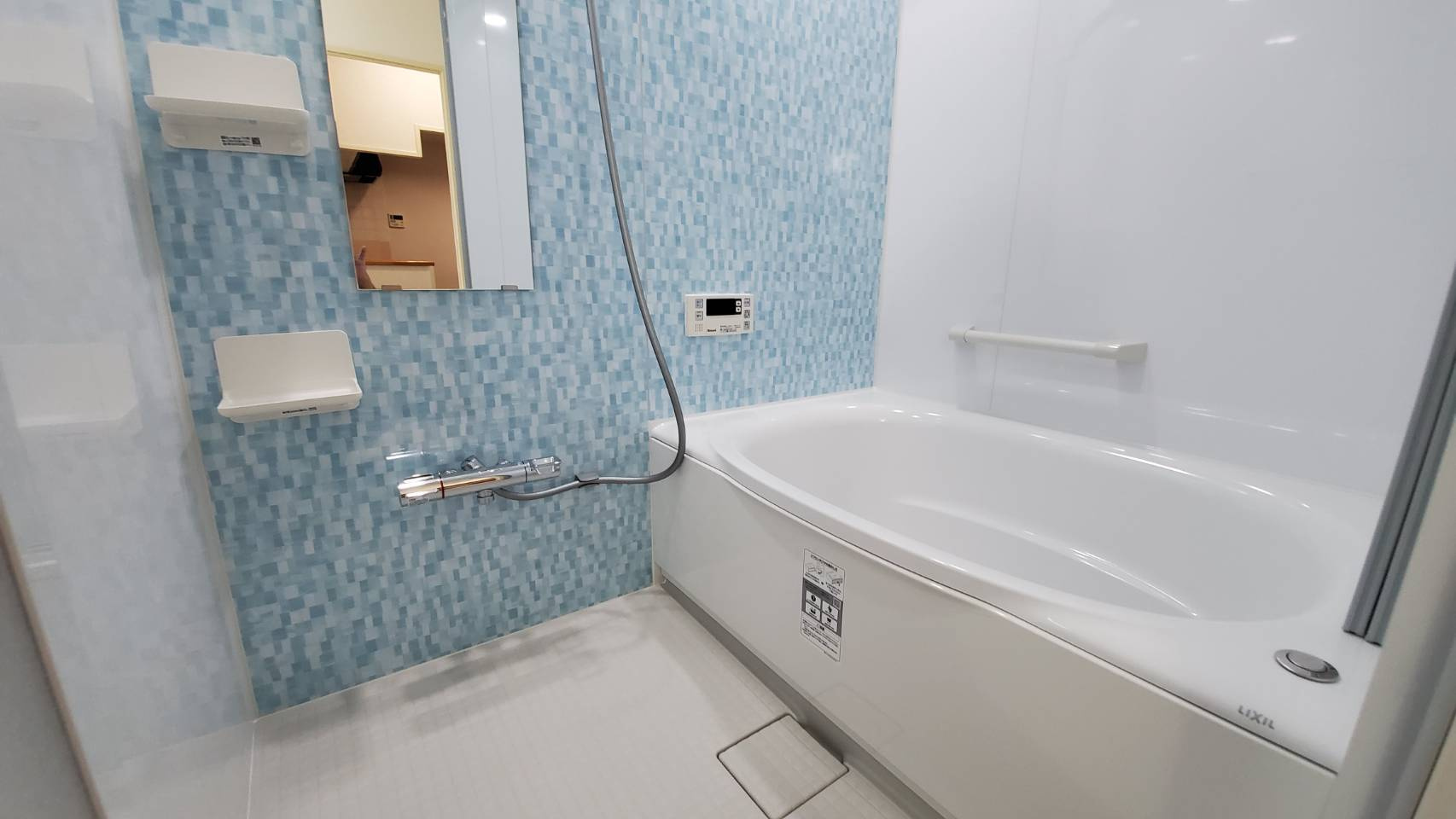 ダイアパレスビッグウィング深谷（内装一部リフォーム済）の浴室